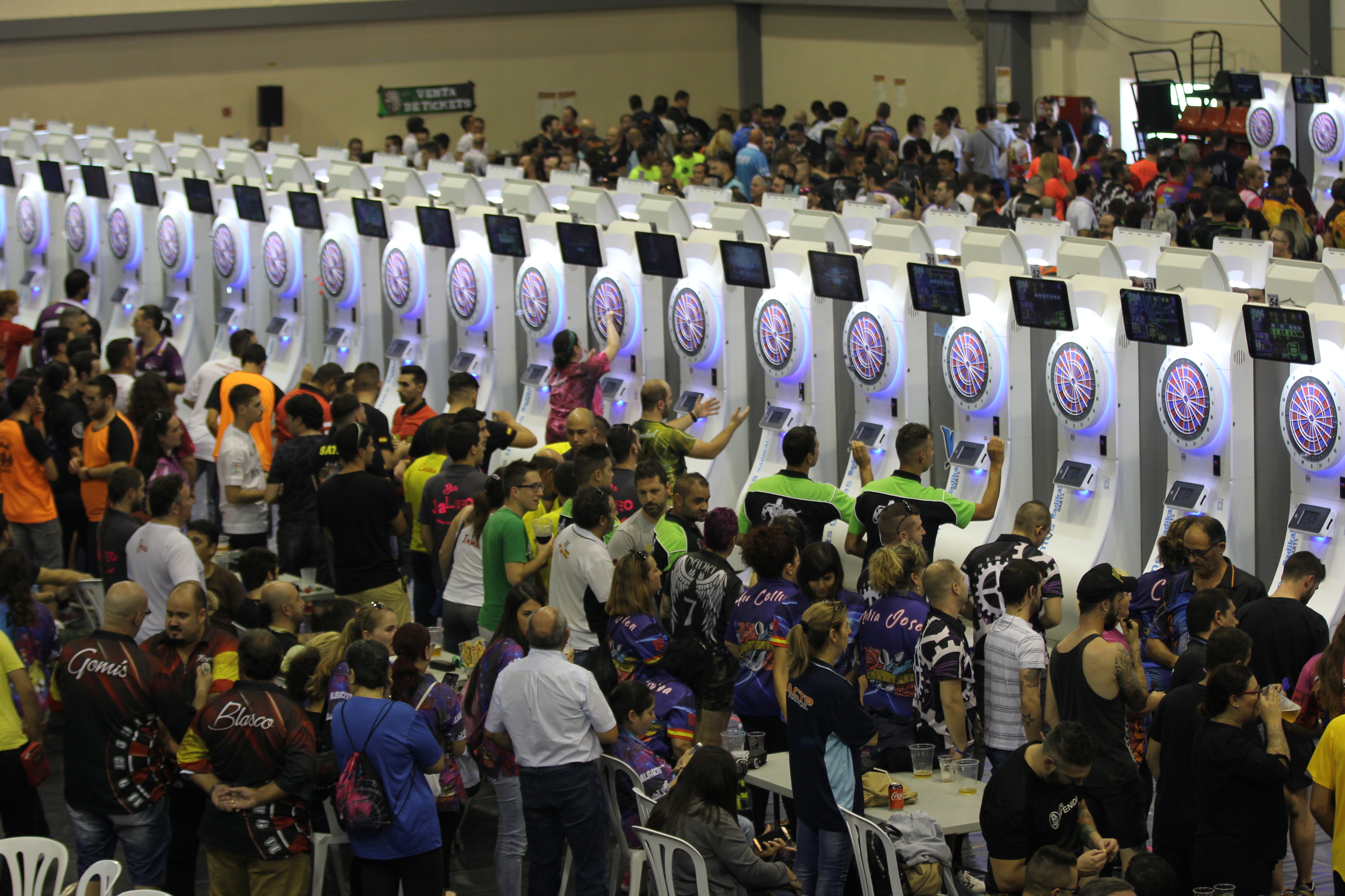 dardos impacto millones