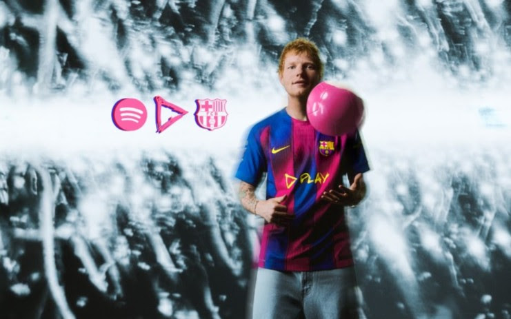 ed sheeran y logo album play camiseta barcelona