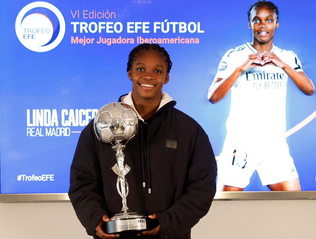 linda caicedo premio mejor jugadora iberoamericana