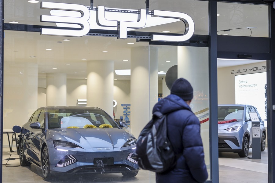 Un concesionario del fabricante de coches BYD, que estaría interesado en entrar en la Fórmula 1.