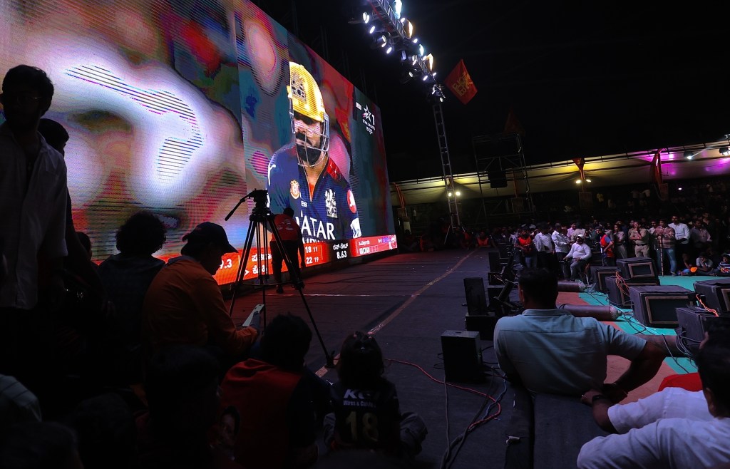 blackstone y birla adquieren rcb