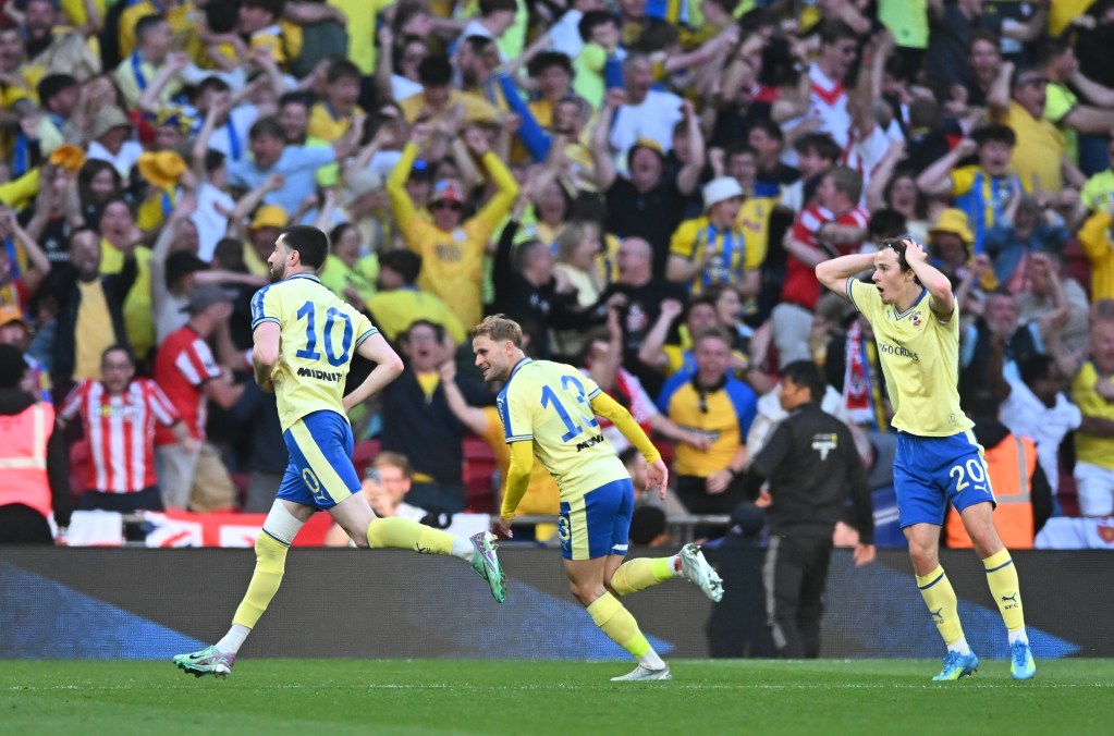 southampton expulsado playoff espionaje