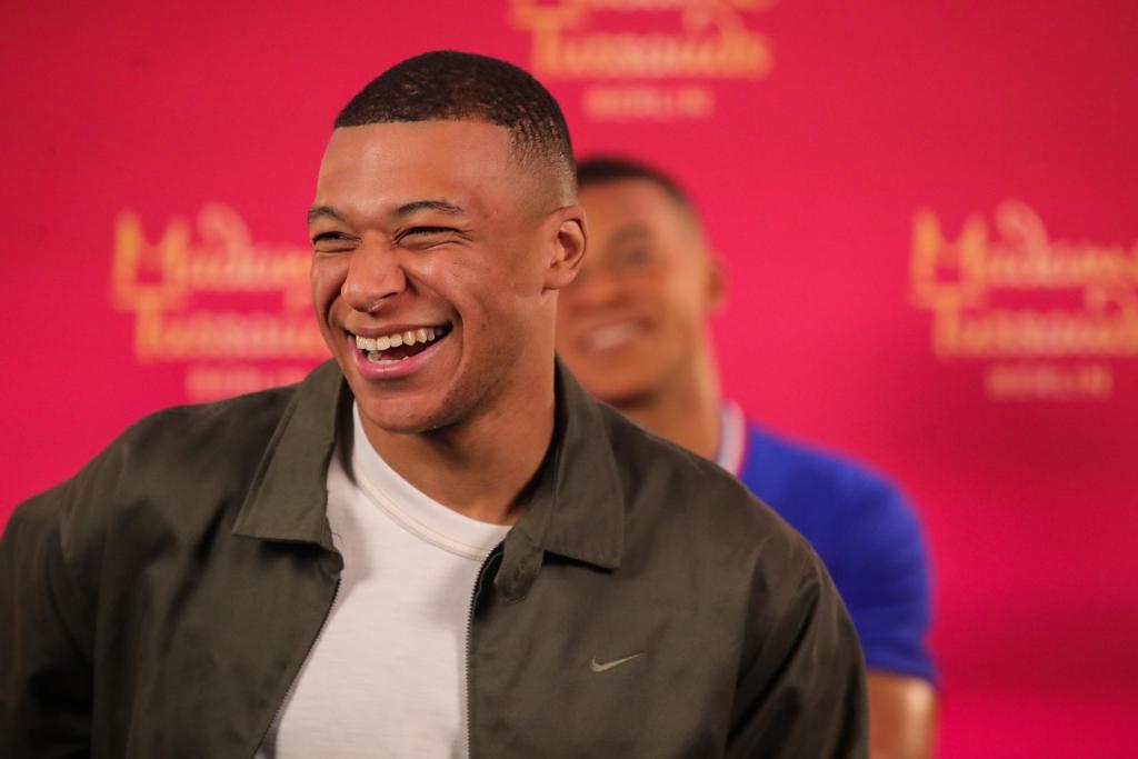 Mbappé cambia Nike por On junto a Thierry Henry